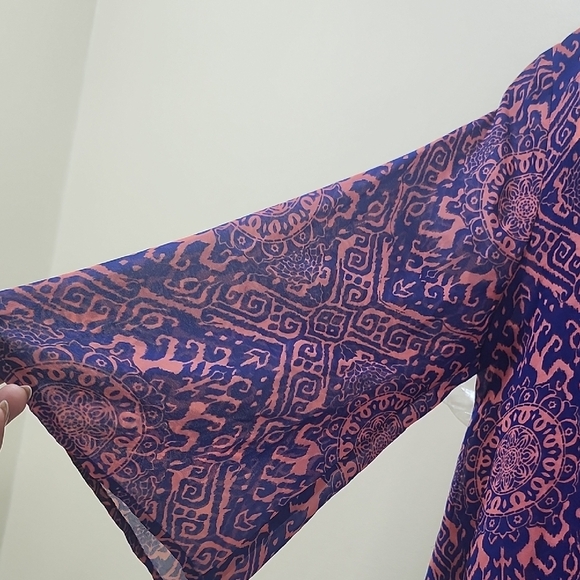 Banana Republic Purple and Pink Asymmetrical 3/4 Sleeve Blouse - Picture 6 of 10